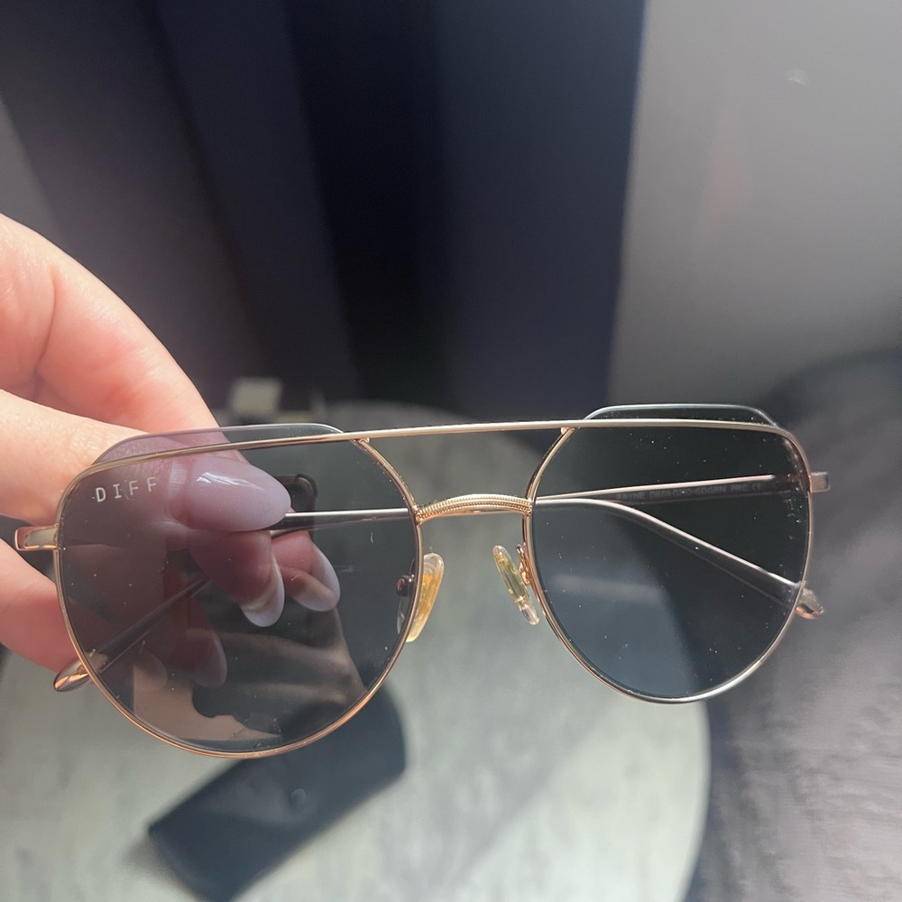 Diff Sunglasses - image 3